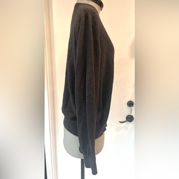 Lacoste Classic Cotton V-Neck Sweater, charcoal grey, szL, EUC - Picture 7 of 10